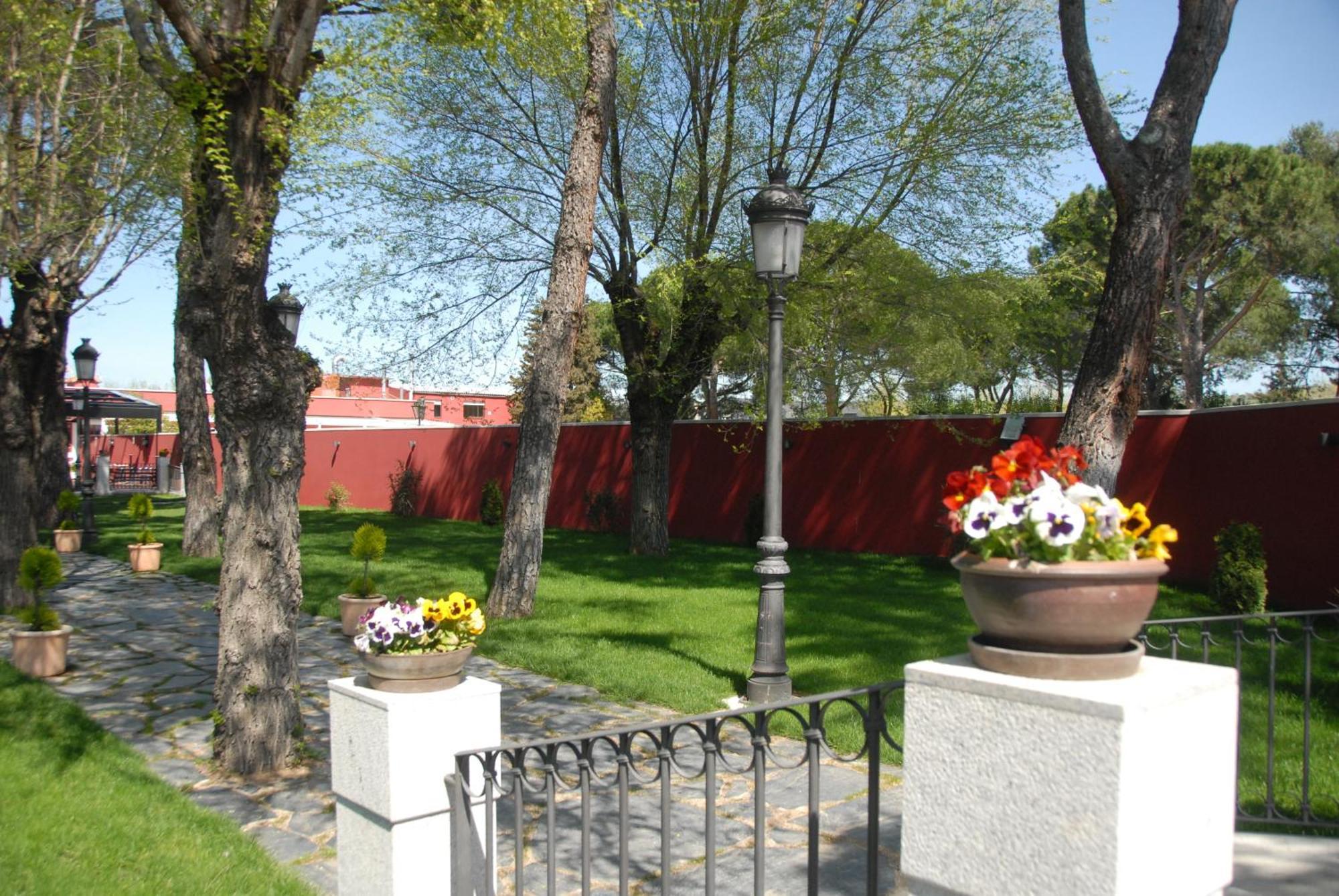 Hotel Casa Jose Diaz San Agustín de Guadalix Exterior foto